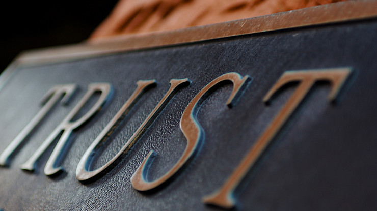 Trust by Terry Johnston (CC BY 2.0) https://flic.kr/p/Hf1p8