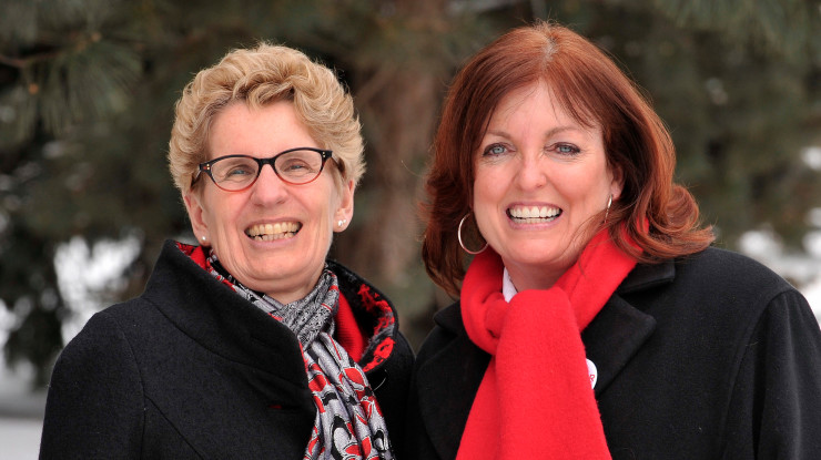 Premier Kathleen Wynne and Eleanor McMahon by Ben More Assynt (CC BY 2.0) https://flic.kr/p/mUDNLy
