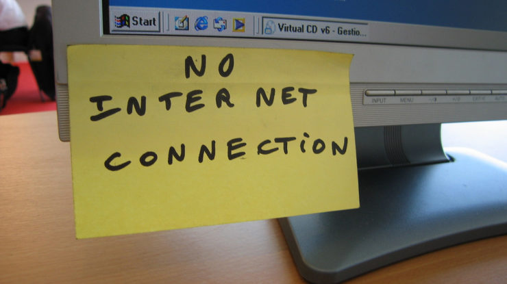 No Internet Connection by ben dalton (CC BY-SA 2.0) https://flic.kr/p/4xG9eW