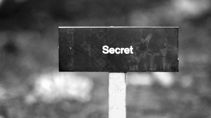 Secret by Nathan Rupert (CC BY-NC-ND 2.0) https://flic.kr/p/dcmDEG